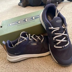 Keen hiking shoes